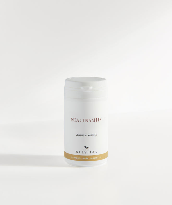 Vitamine B3 pure sous forme de niacinamide. Vitamine B3 pure sous forme de niacinamide.