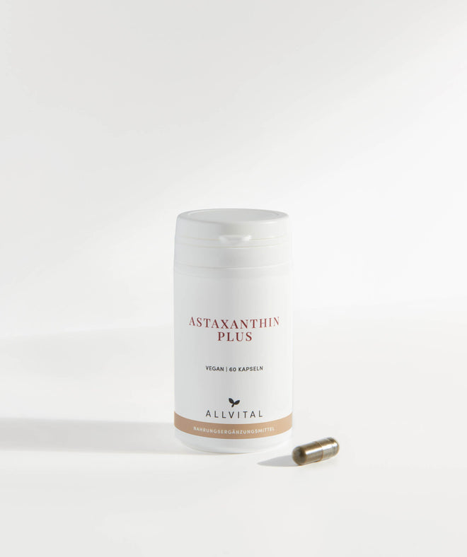 Allvital Astaxanthine Plus contient de l'astaxanthine naturelle issue de l'algue Haematococcus pluvialis. Allvital Astaxanthine Plus contient de l'astaxanthine naturelle issue de l'algue Haematococcus pluvialis.