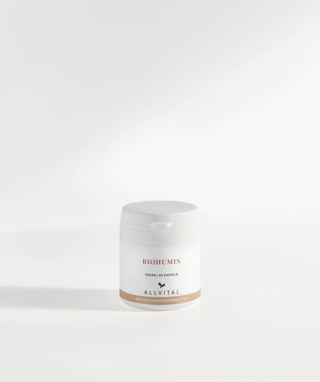 Allvital Biohumine contient des acides humiques et fulviques et est enrichie en vitamine C. Allvital Biohumine contient des acides humiques et fulviques et est enrichie en vitamine C.