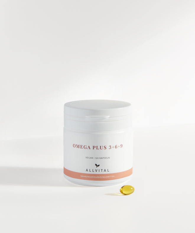 Allvital Omega Plus vegan contient l'acide gras oméga-3 alpha-linolénique, les acides gras oméga-6 gamma-linolénique et linoléique et l'acide oléique, un acide gras oméga-9. Allvital Omega Plus vegan contient l'acide gras oméga-3 alpha-linolénique, les acides gras oméga-6 gamma-linolénique et linoléique et l'acide oléique, un acide gras oméga-9.